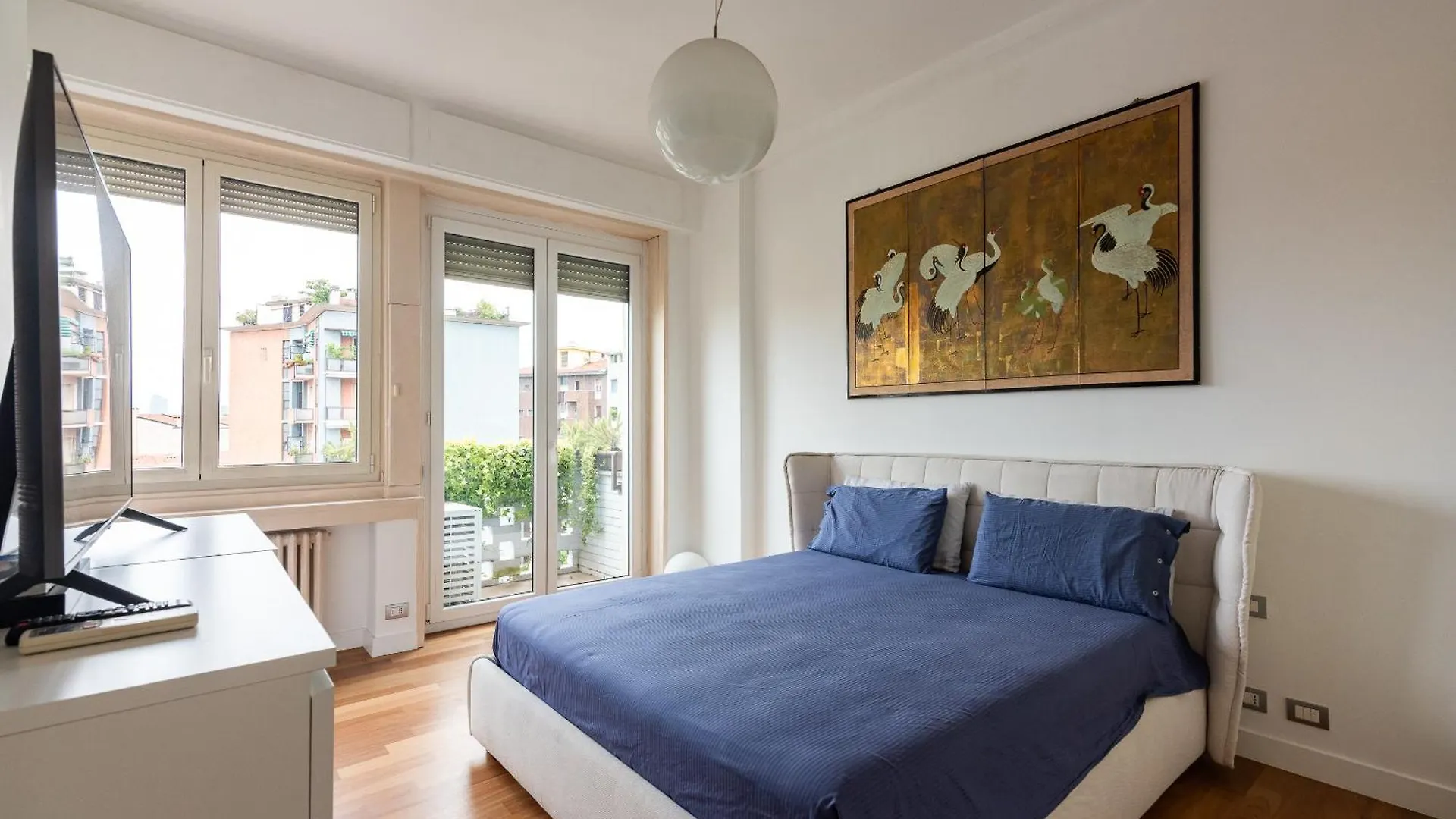 De Amicis Apartment Milan