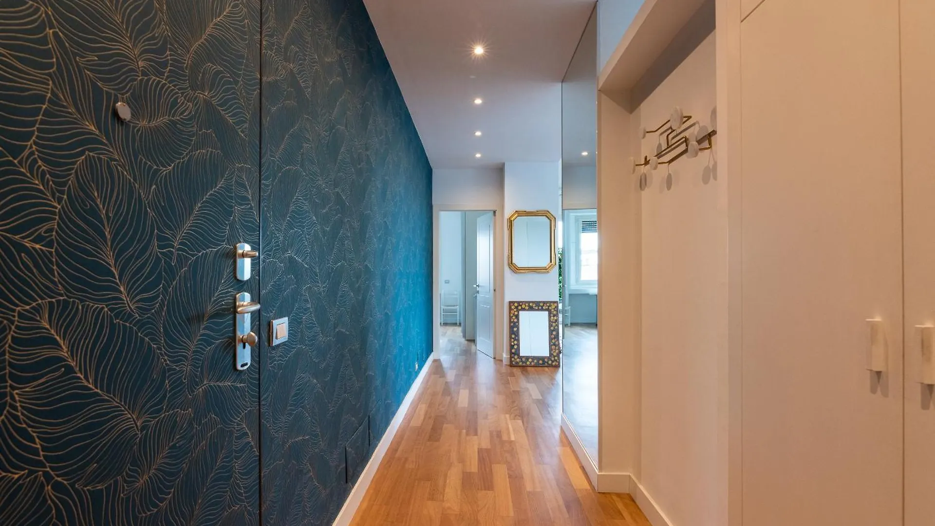 De Amicis Apartment Milan