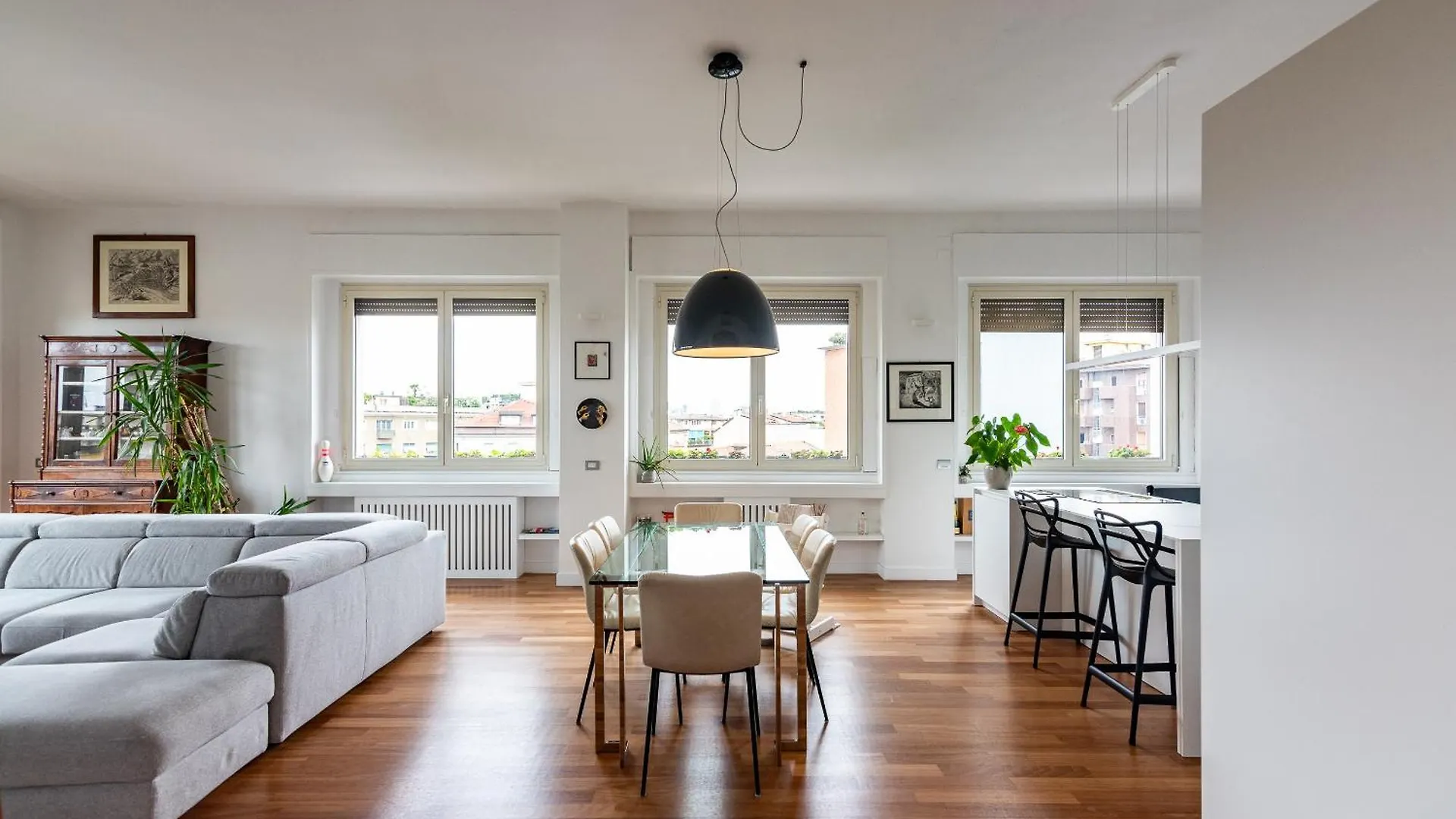 De Amicis Apartment Milan