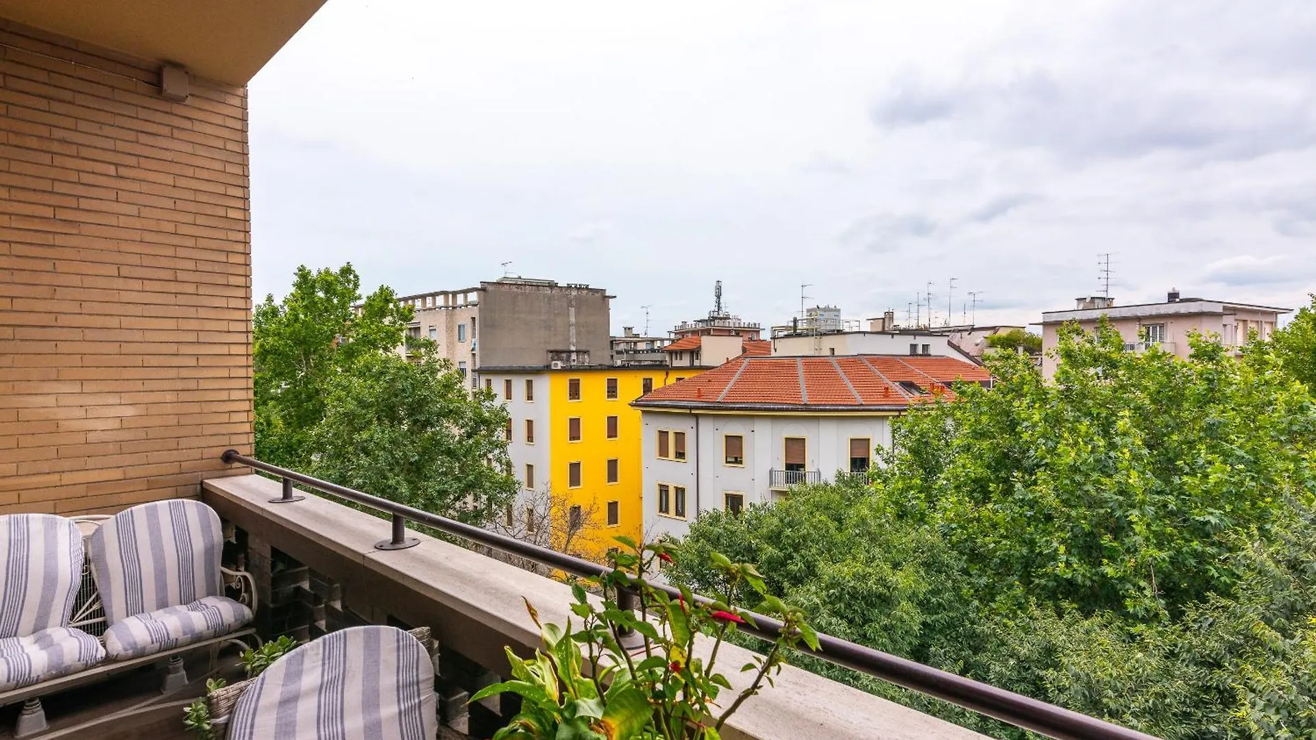 De Amicis Apartment Milan Italy