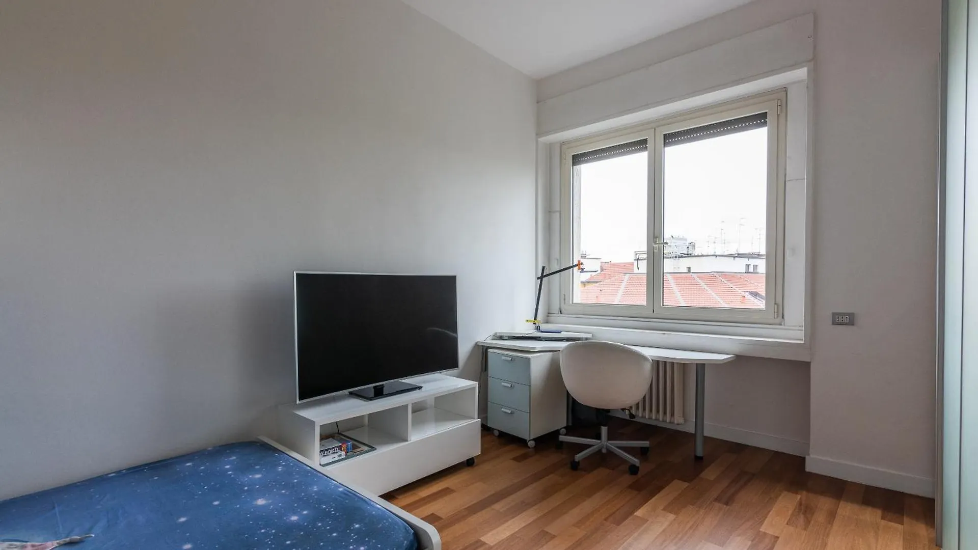 De Amicis Apartment Milan